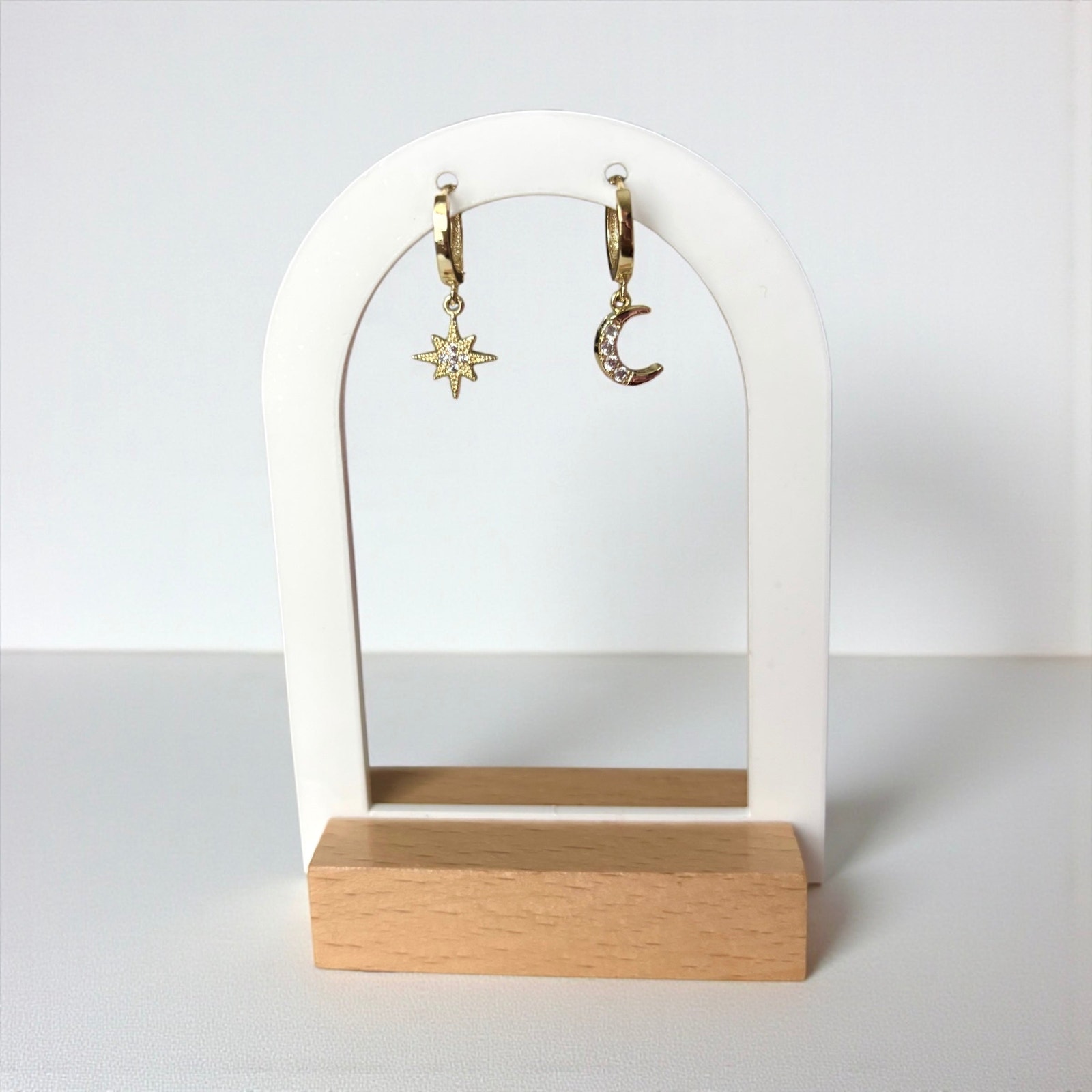 Star And Moon Earrings Set 18$
